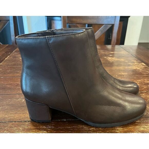 Naturalizer Women's Bay Weatherproof Bootie - Picture 2 of 9